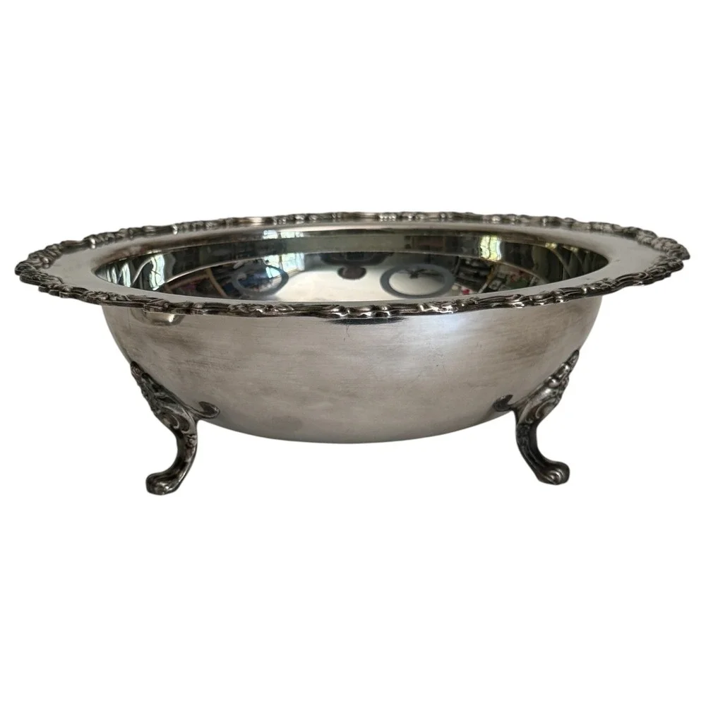 1960s Oneida Silverplate Serving Dish Silver Floral Etched Footed Covered VTG